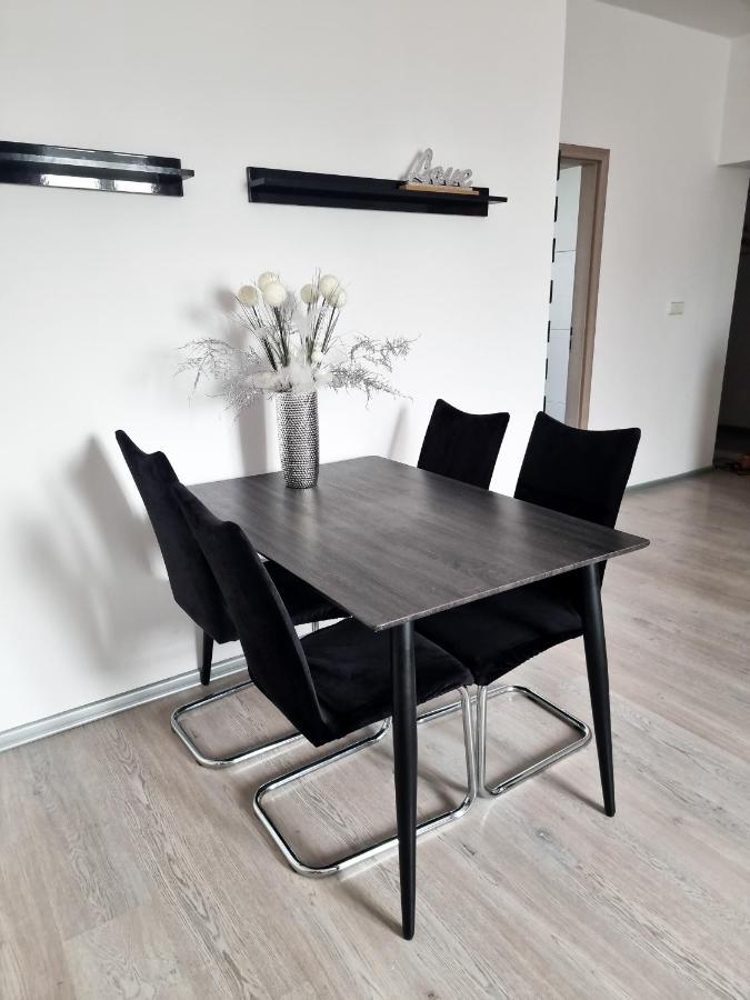 Spacious Apartment Near Hockey And Football Arena Bratislava Exteriér fotografie